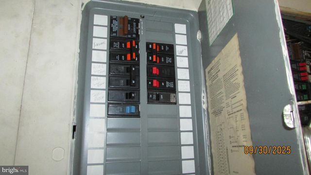 4416 VAN BUREN ST, University Park, MD 20782