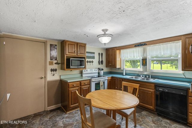 461 County Road 705, Athens, TN 37303