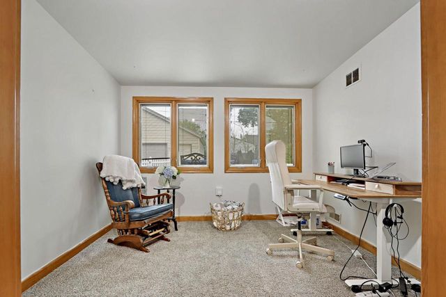 7515 25th AVENUE, Kenosha, WI 53143