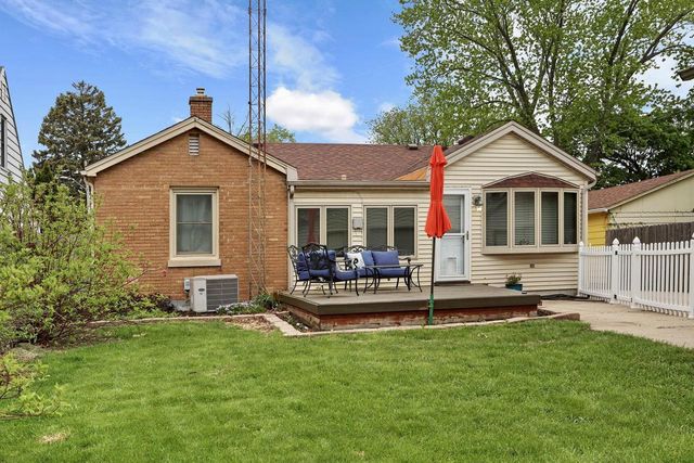 7515 25th AVENUE, Kenosha, WI 53143