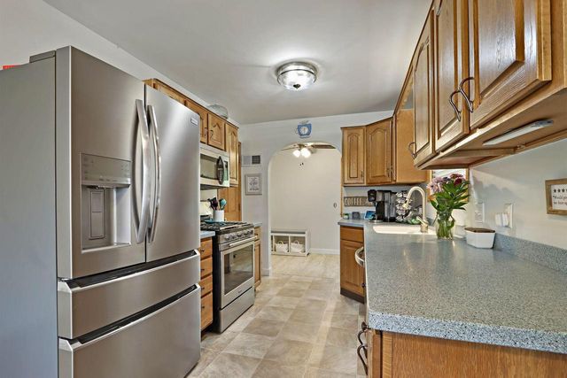 7515 25th AVENUE, Kenosha, WI 53143