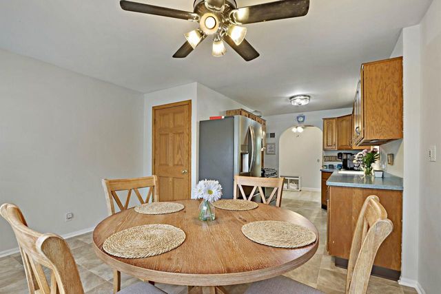 7515 25th AVENUE, Kenosha, WI 53143