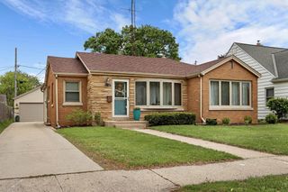 7515 25th AVENUE, Kenosha, WI 53143