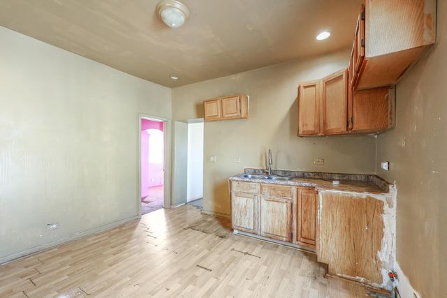 537 173rd Street, Hammond, IN 46324