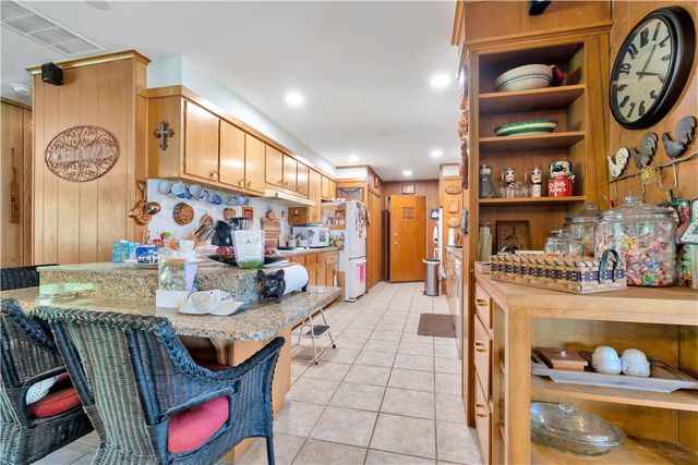 114 W Douglas Street, Prairie Grove, AR 72753