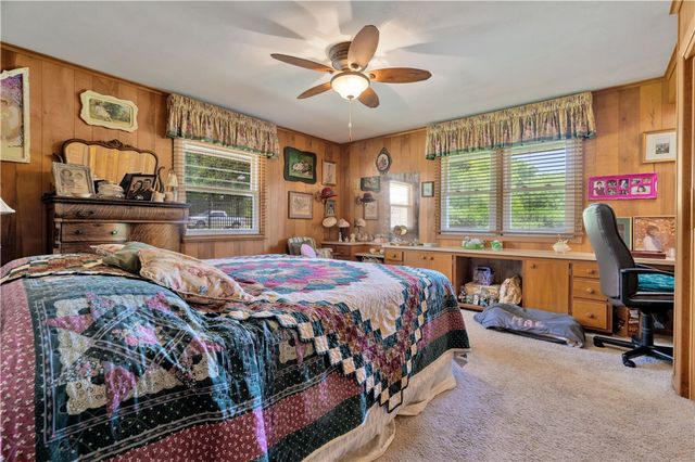 114 W Douglas Street, Prairie Grove, AR 72753