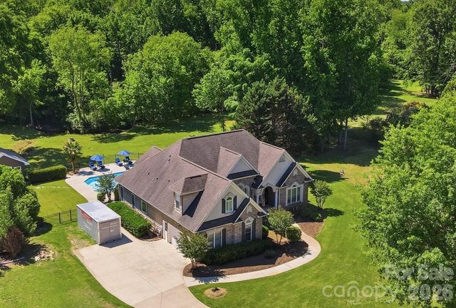 2066 Applebrook Drive, Wesley Chapel, NC 28110