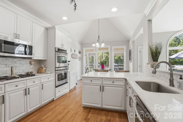 2066 Applebrook Drive, Wesley Chapel, NC 28110