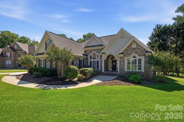2066 Applebrook Drive, Wesley Chapel, NC 28110