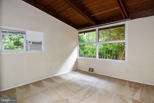 3415 GALLOWS RD, Falls Church, VA 22042