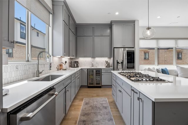 13900 Noel Road 301, Dallas, TX 75240