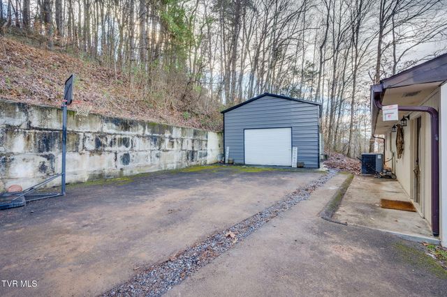 102 Brummett Road, Unicoi, TN 37692
