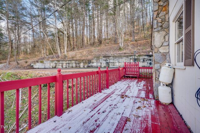 102 Brummett Road, Unicoi, TN 37692