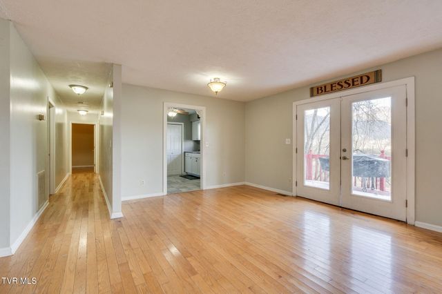 102 Brummett Road, Unicoi, TN 37692