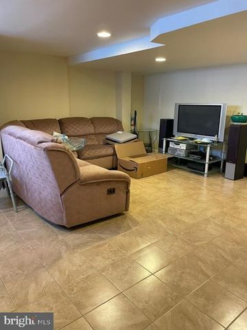 4011 I ST, Philadelphia, PA 19124