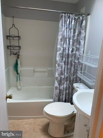 4011 I ST, Philadelphia, PA 19124