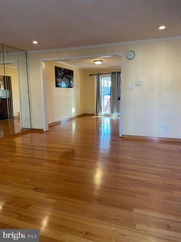 4011 I ST, Philadelphia, PA 19124