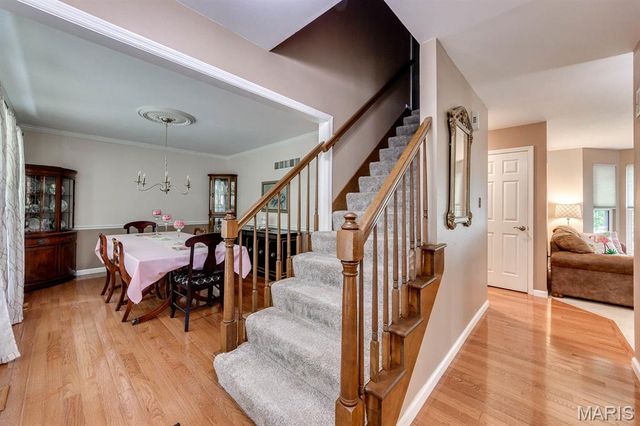3507 Brookstone South Drive, Oakville, MO 63129