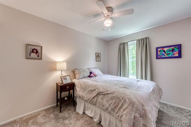 3507 Brookstone South Drive, Oakville, MO 63129