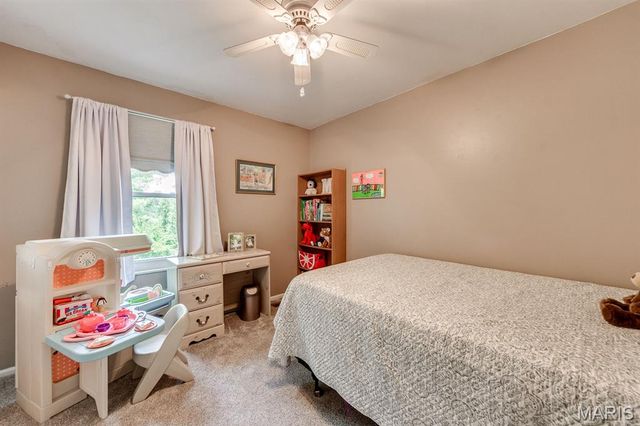 3507 Brookstone South Drive, Oakville, MO 63129