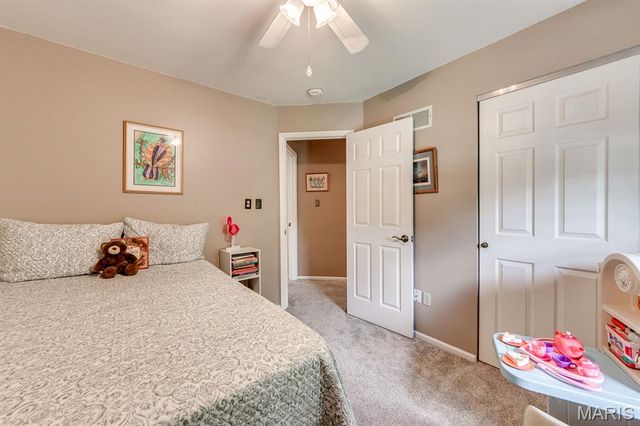 3507 Brookstone South Drive, Oakville, MO 63129