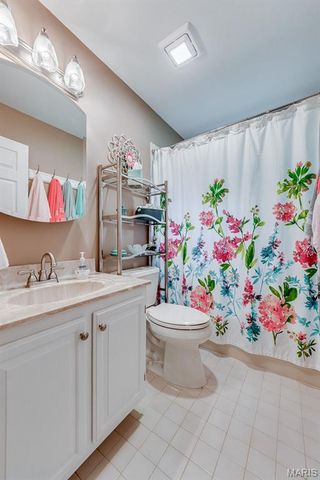 3507 Brookstone South Drive, Oakville, MO 63129