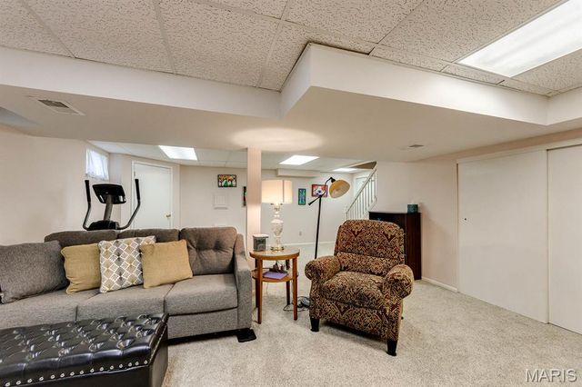3507 Brookstone South Drive, Oakville, MO 63129