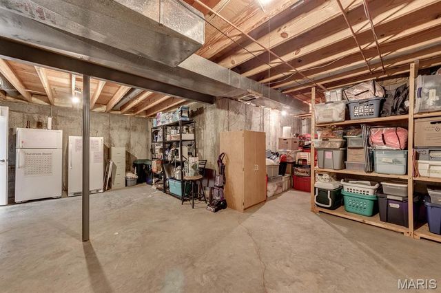 3507 Brookstone South Drive, Oakville, MO 63129