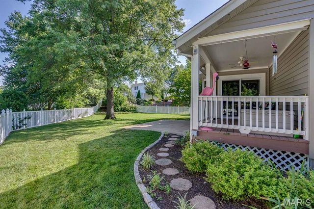 3507 Brookstone South Drive, Oakville, MO 63129