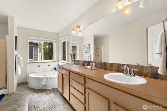 22419 SE 244th Street, Maple Valley, WA 98038
