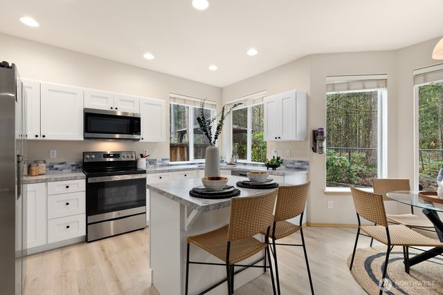 22419 SE 244th Street, Maple Valley, WA 98038