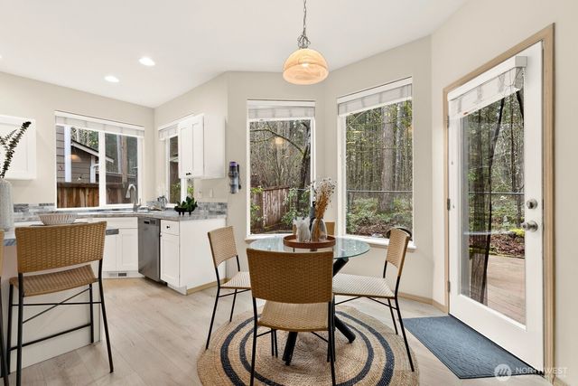 22419 SE 244th Street, Maple Valley, WA 98038