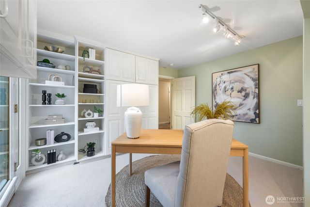 4812 NE 42nd Street, Seattle, WA 98105