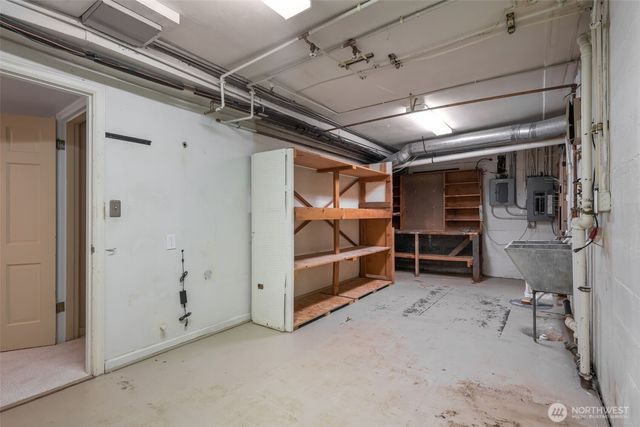 4812 NE 42nd Street, Seattle, WA 98105