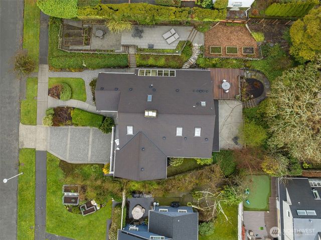 4812 NE 42nd Street, Seattle, WA 98105