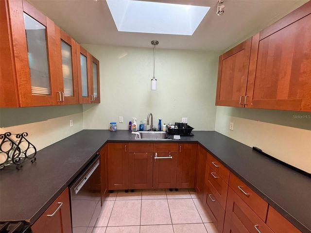 1020 NE 1ST AVENUE, Gainesville, FL 32601