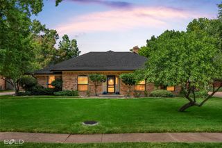 128 Southwood Drive, Bossier City, LA 71111