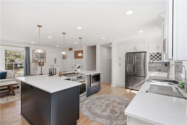 2125 Twin Falls Road, Decatur, GA 30032