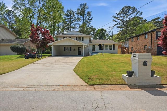 2125 Twin Falls Road, Decatur, GA 30032