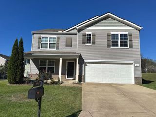 1218 Oxford Village Cir, Columbia, TN 38401