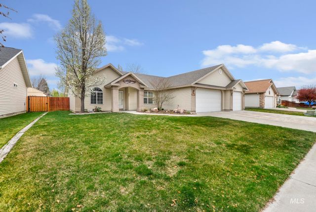 2296 Julie Ln, Twin Falls, ID 83301