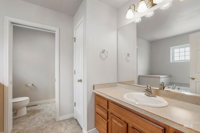 2296 Julie Ln, Twin Falls, ID 83301