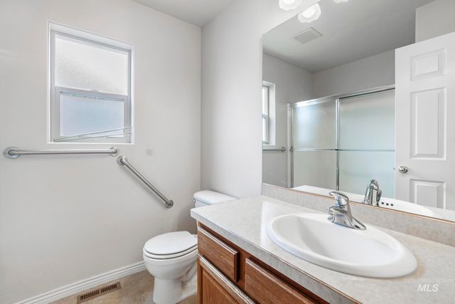 2296 Julie Ln, Twin Falls, ID 83301