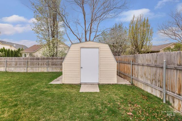 2296 Julie Ln, Twin Falls, ID 83301