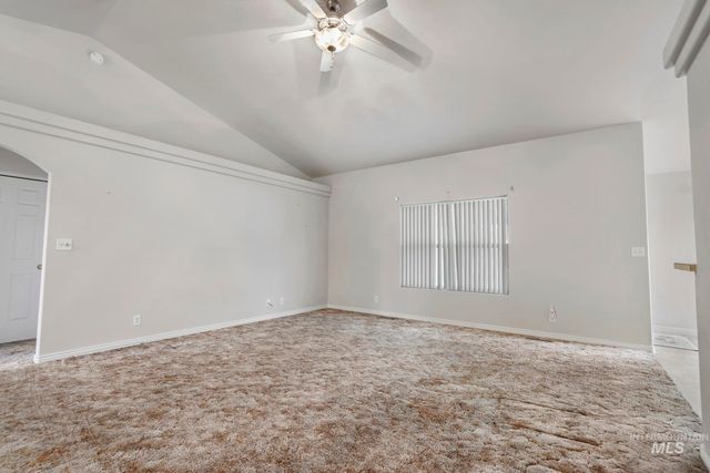 2296 Julie Ln, Twin Falls, ID 83301