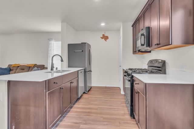 209 Wishbone Lane, Fort Worth, TX 76052