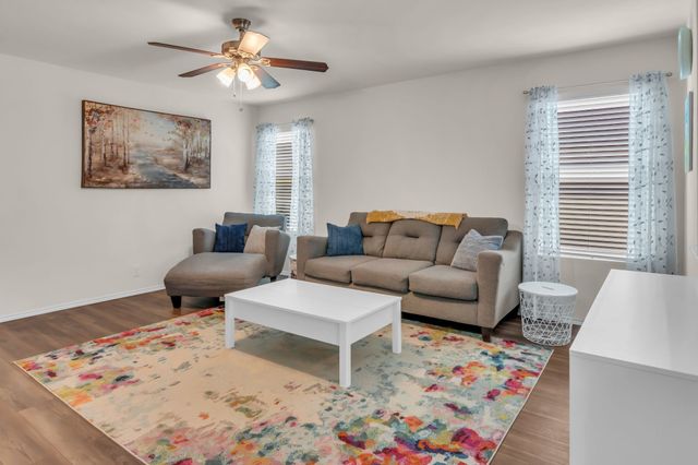 209 Wishbone Lane, Fort Worth, TX 76052