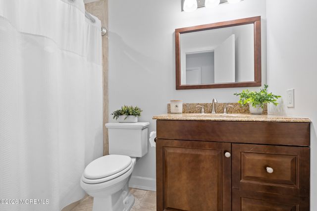 8 Petal Patch Trail, Howell, NJ 07731