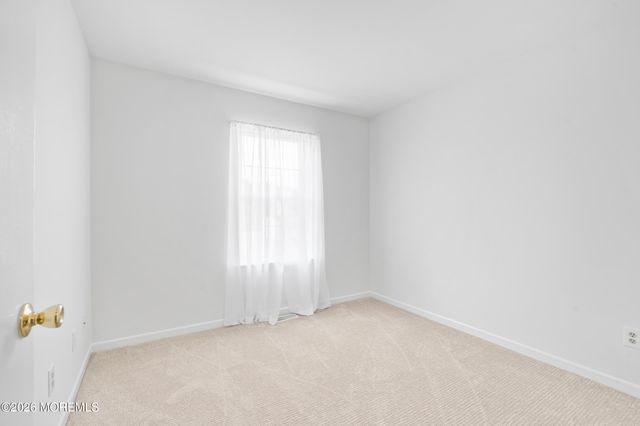 8 Petal Patch Trail, Howell, NJ 07731