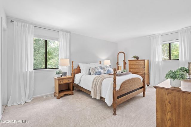 8 Petal Patch Trail, Howell, NJ 07731